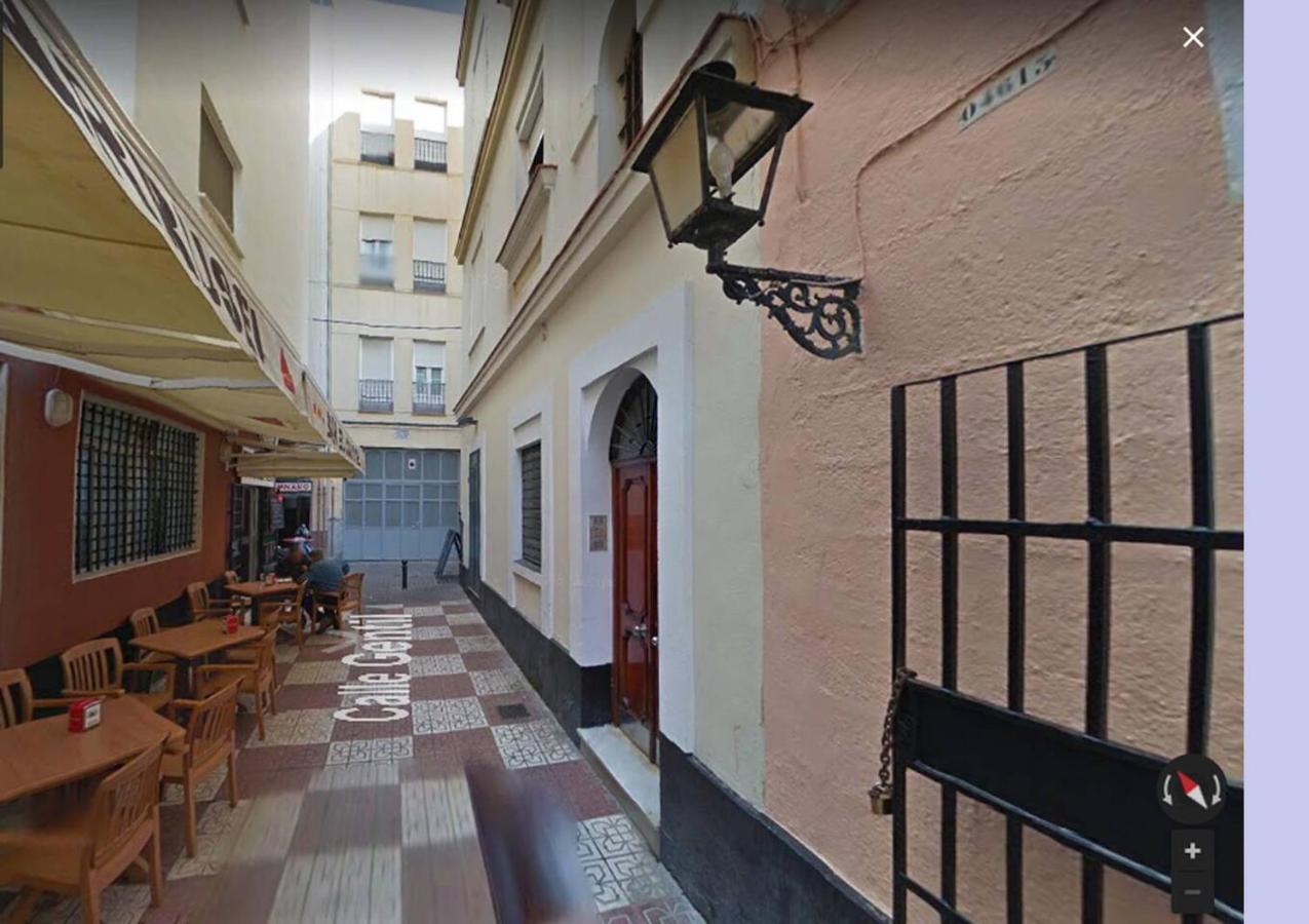 Apartamento En Pleno Centro De Cadiz Con Parking Economico Zewnętrze zdjęcie
